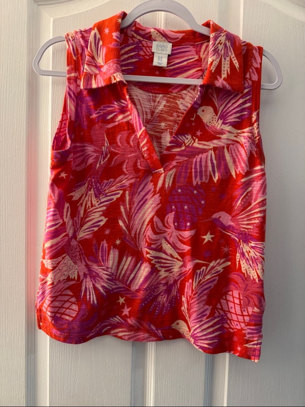 SIGRID OLDSEN  SLEEVELESS TOP 100% cotton XS HUMMINGBIRDS NO FLAWS